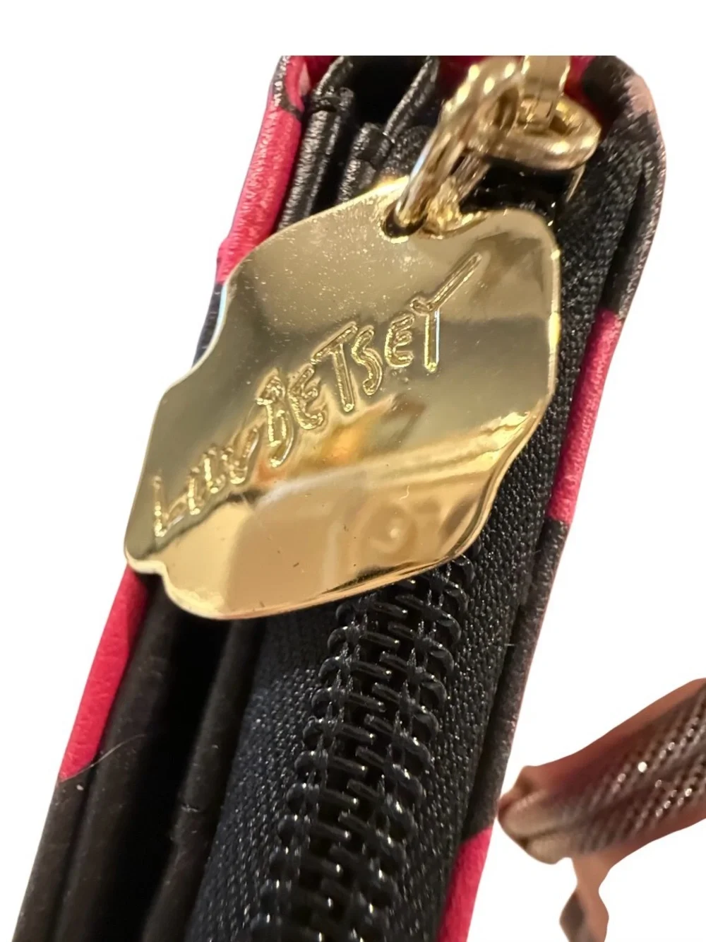 Luv Betsey by Betsey Johnson Kitsch Kitten Cat Wallet